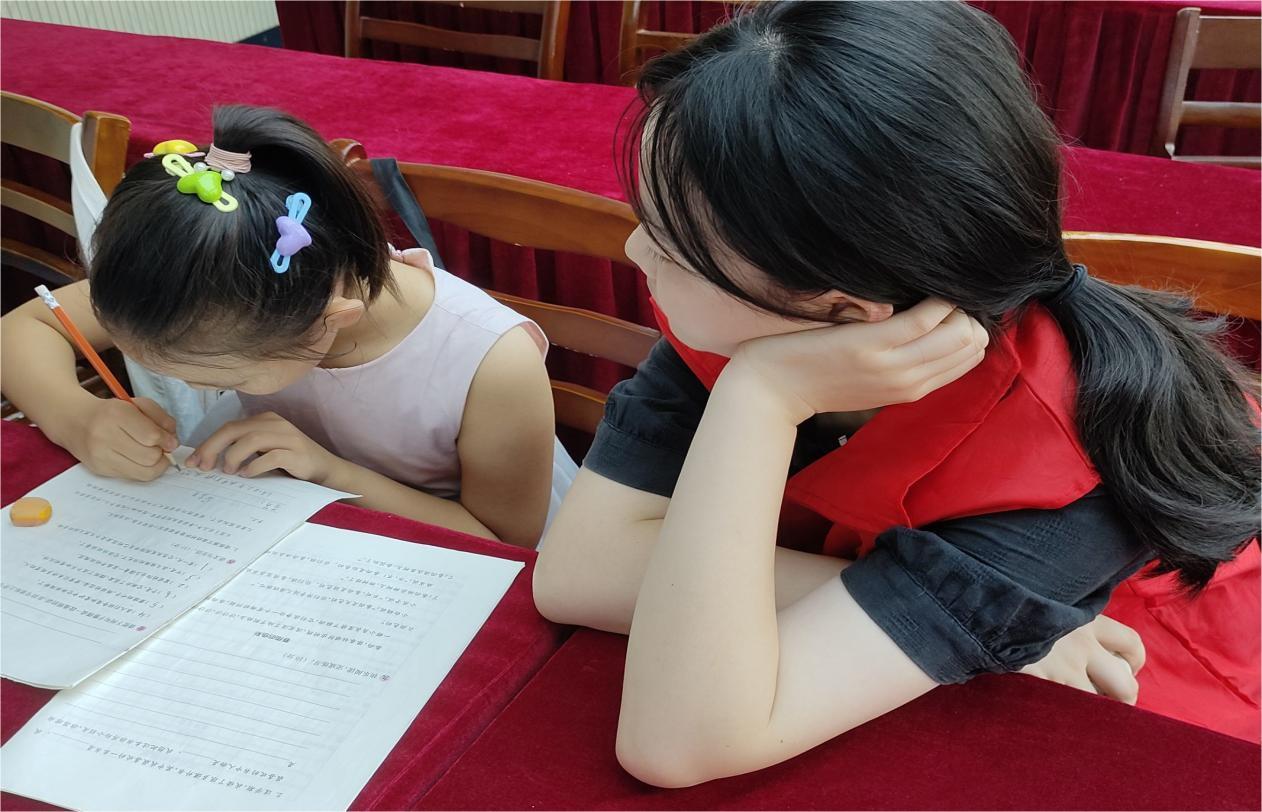 安徽學(xué)子三下鄉(xiāng)：關(guān)愛兒童口腔健康，養(yǎng)成良好衛(wèi)生習(xí)慣