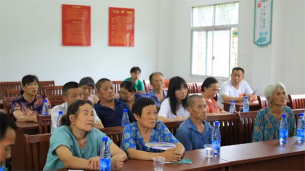 蛭神行遠(yuǎn)，民生情長(zhǎng)——吉首大學(xué)“蛭惠民生”團(tuán)隊(duì)深入大山進(jìn)行調(diào)研