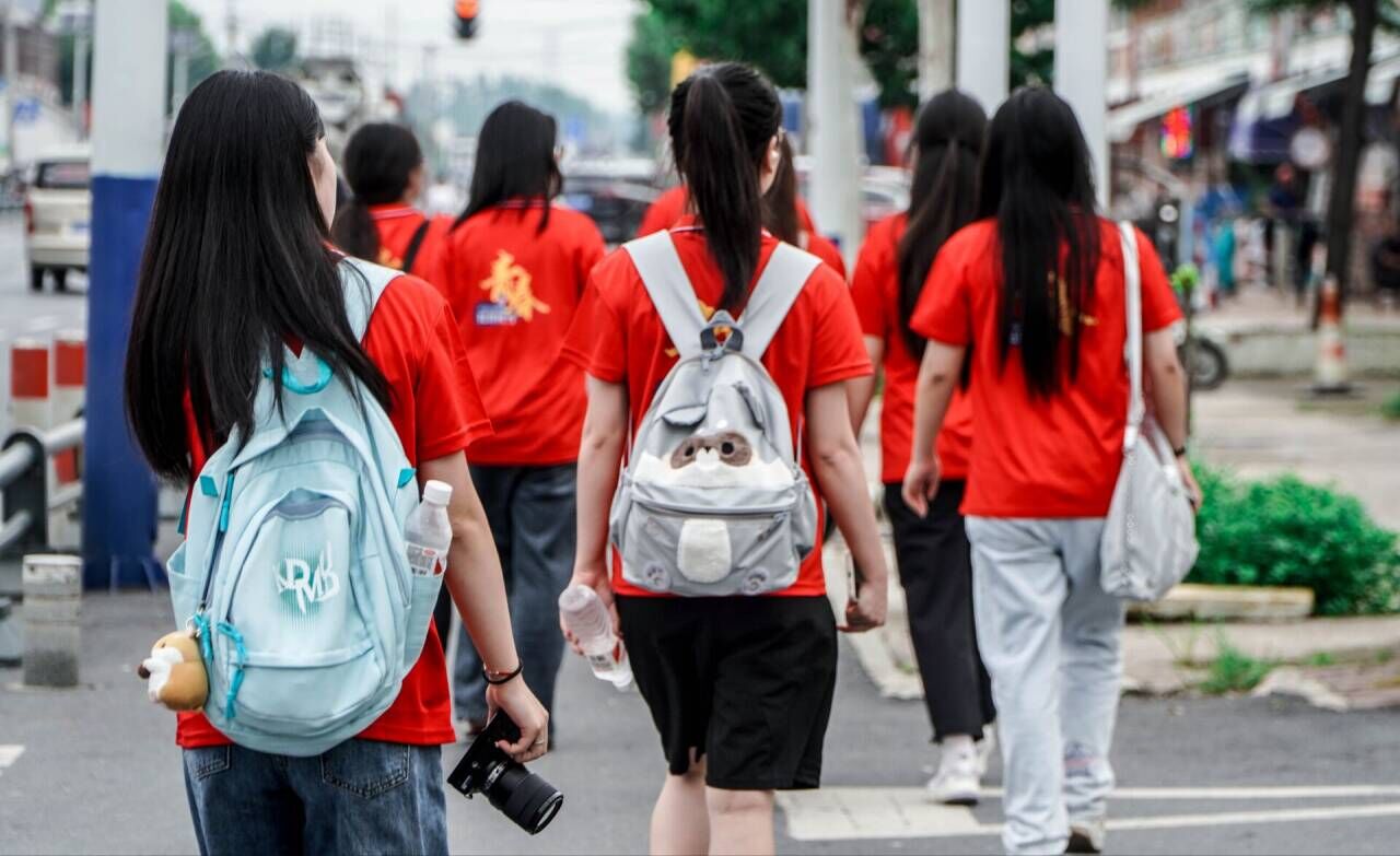 巢湖學院三下鄉(xiāng)：感受民族游戲下的極致浪漫