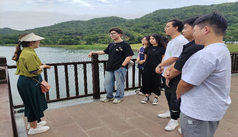 在離月亮最近的地方，赴鄉(xiāng)村振興之約
