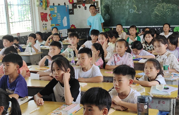 安理志愿團(tuán)攜手廟岔小學(xué)共筑希望之橋