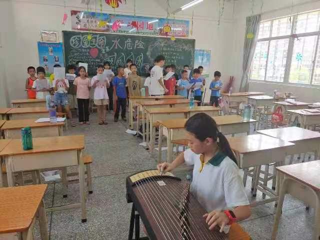 凝聚師生力量，排練晚會(huì)節(jié)目