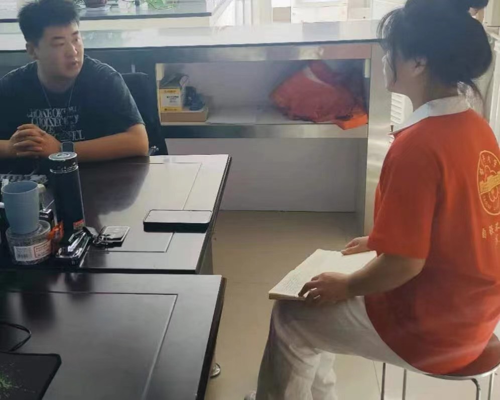 投身南疆，繪就青春畫卷
