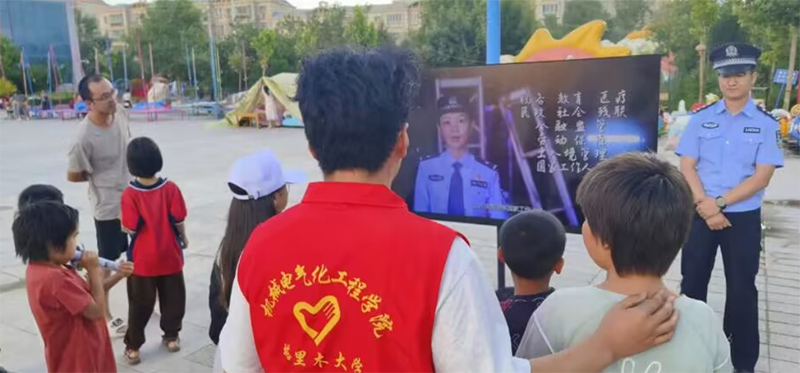 “夏花盛開同筑夢，胡楊相傳創(chuàng)團結(jié)”團隊暑期社會實踐活動
