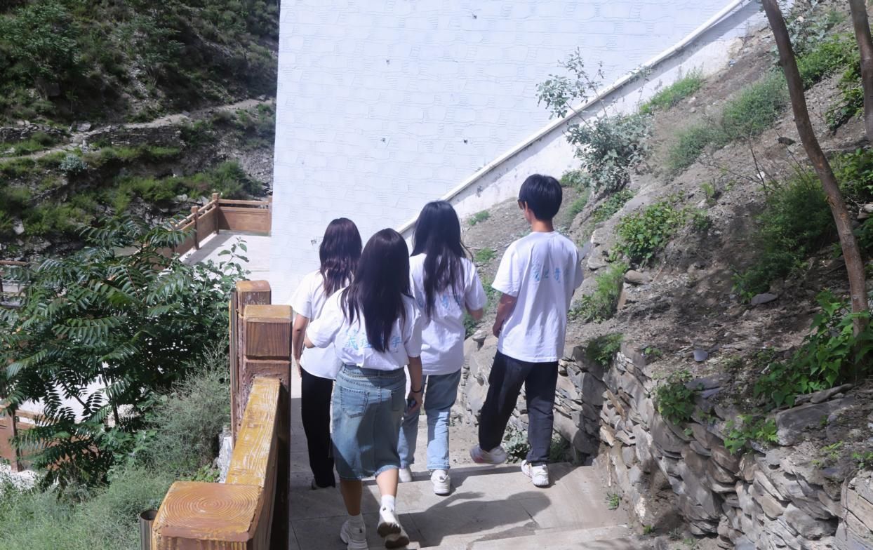 成理學子“三下鄉(xiāng)”實踐紀實：重溫歷史榮光，再啟長征新程