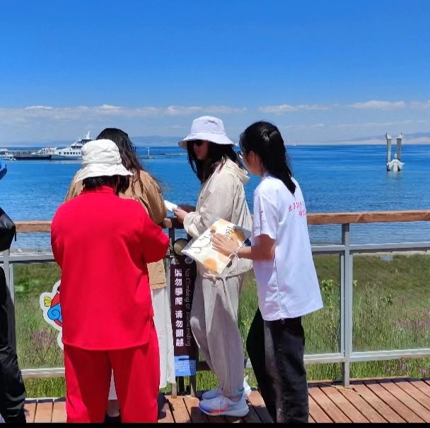 開展環(huán)保推廣，協(xié)力保護青海湖