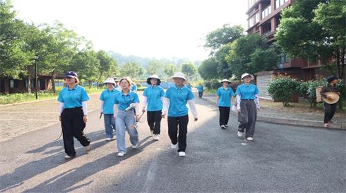 【長(zhǎng)師學(xué)子三下鄉(xiāng)】青年志愿行，助農(nóng)正當(dāng)時(shí) ——“青春星火筑夢(mèng)團(tuán)”開展助農(nóng)實(shí)踐活動(dòng)