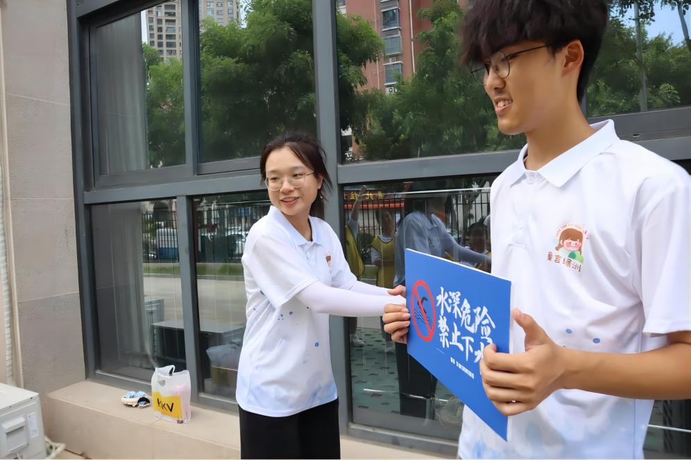 童言綠洲安全行，信毅社區(qū)稚趣盈