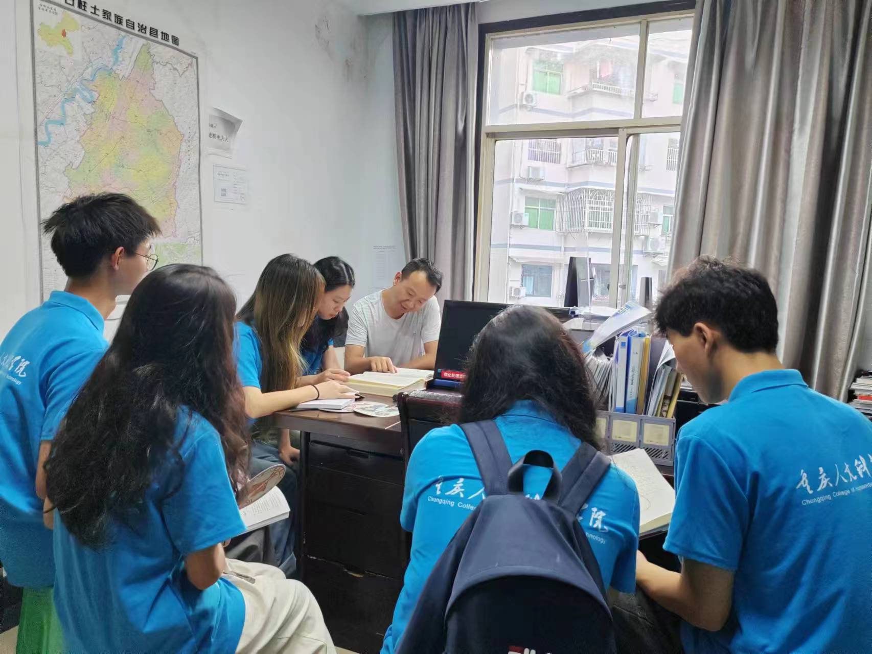 夯實(shí)“啰兒調(diào)”宣傳基礎(chǔ)，趕赴文旅局訪談?wù){(diào)研