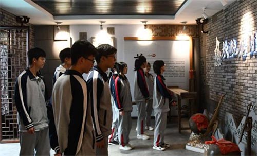 濟(jì)寧市第二中學(xué)社會(huì)實(shí)踐基地舉行掛牌儀式并開(kāi)展大流店