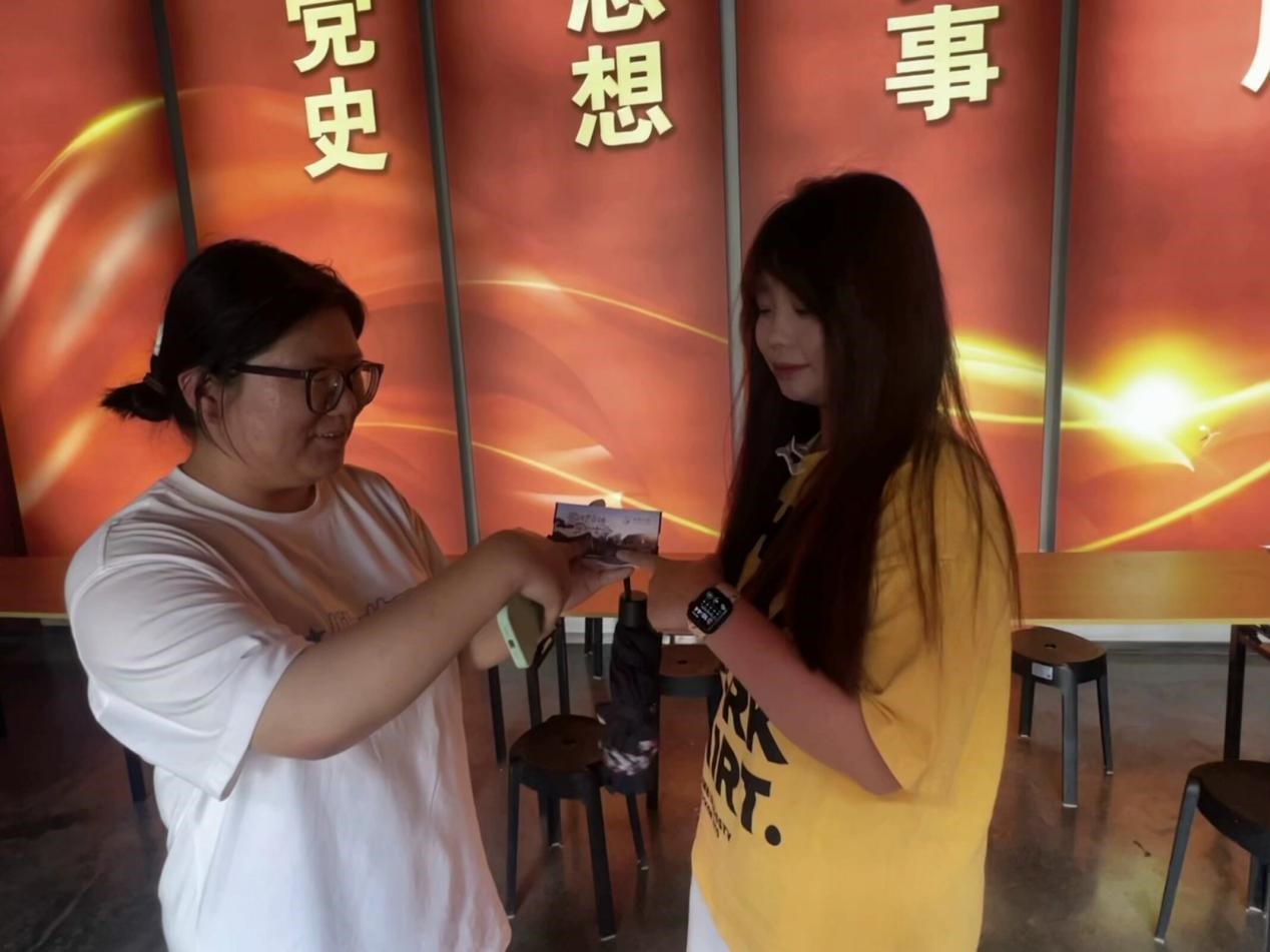 曲園學(xué)子社會實踐：品琉璃之韻，揚傳統(tǒng)文化