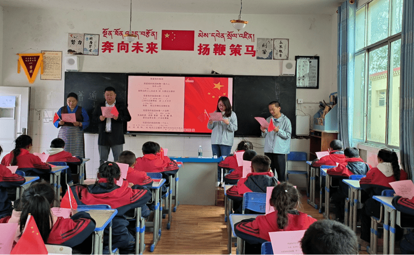 紅小醫(yī)“筑夢(mèng)甘孜”：傳承紅色精神，推動(dòng)鄉(xiāng)村發(fā)展與健康普及