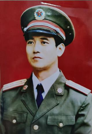 齊風(fēng)頌紅|“重溫歷史崢嶸歲月，永不磨滅信仰之光”人物專訪