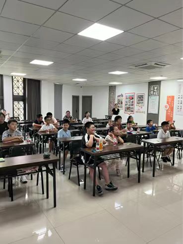  “防毒防水，急救必備”——無(wú)錫學(xué)院紅十字會(huì)博愛青春