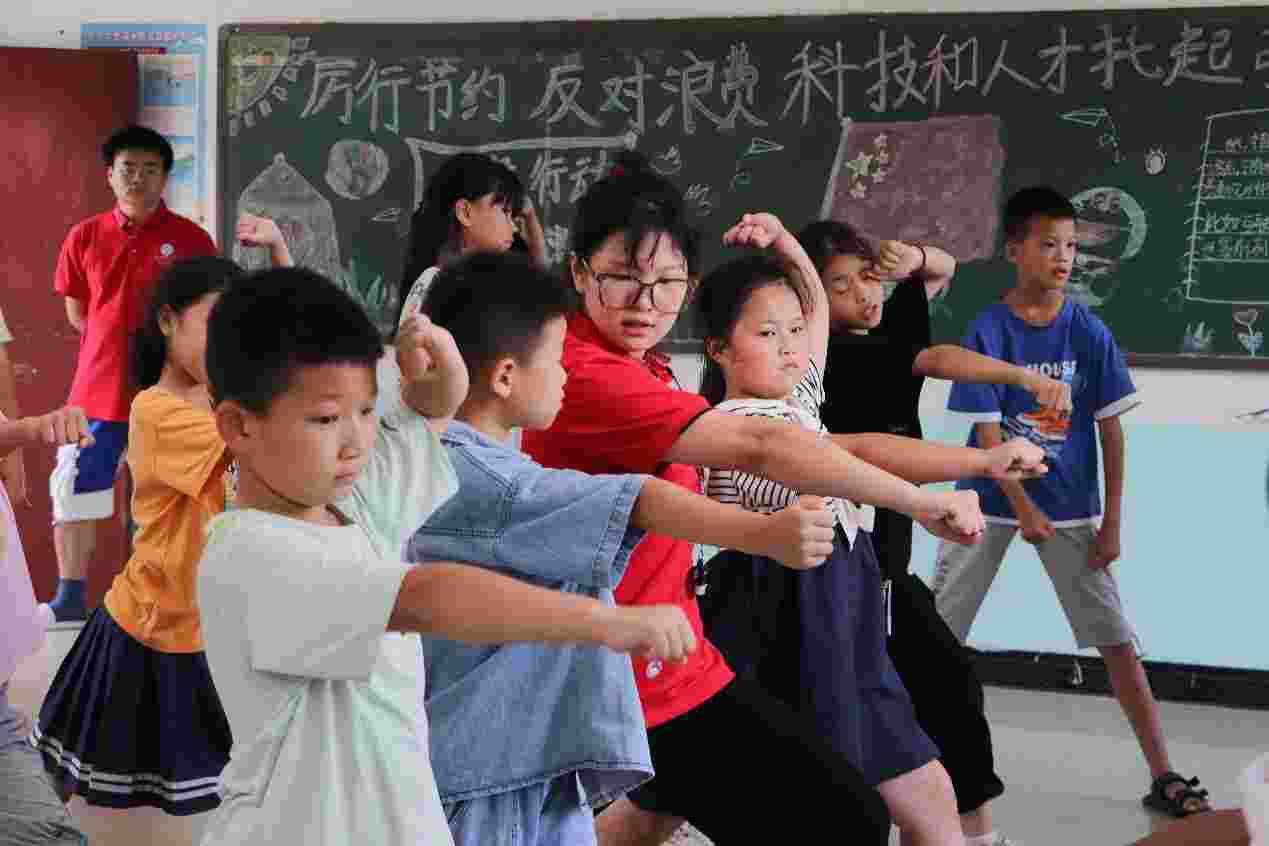 強(qiáng)身健體，寓教于樂 ——木腳完全小學(xué)“強(qiáng)身健體”系列課程開課