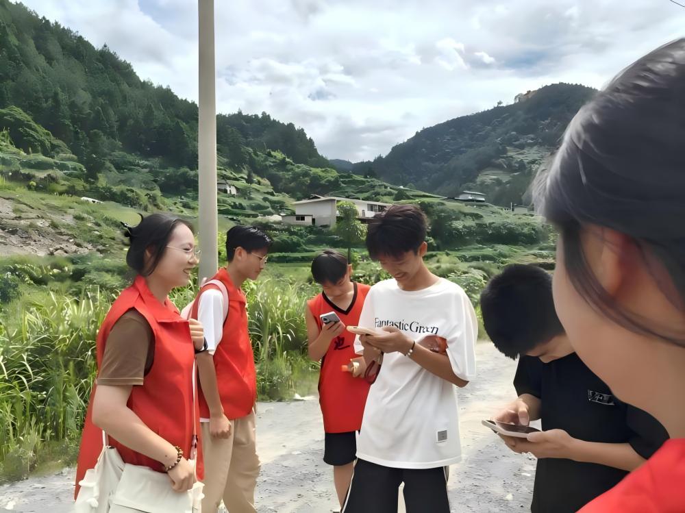 淮師大三下鄉(xiāng)|支教千里行，趣味授數(shù)學