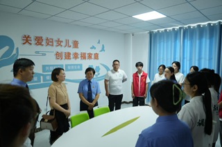 利劍護(hù)蕾 靜待花開——護(hù)航未成年人健康成長(zhǎng)宣講團(tuán)與阿拉爾墾區(qū)人民檢