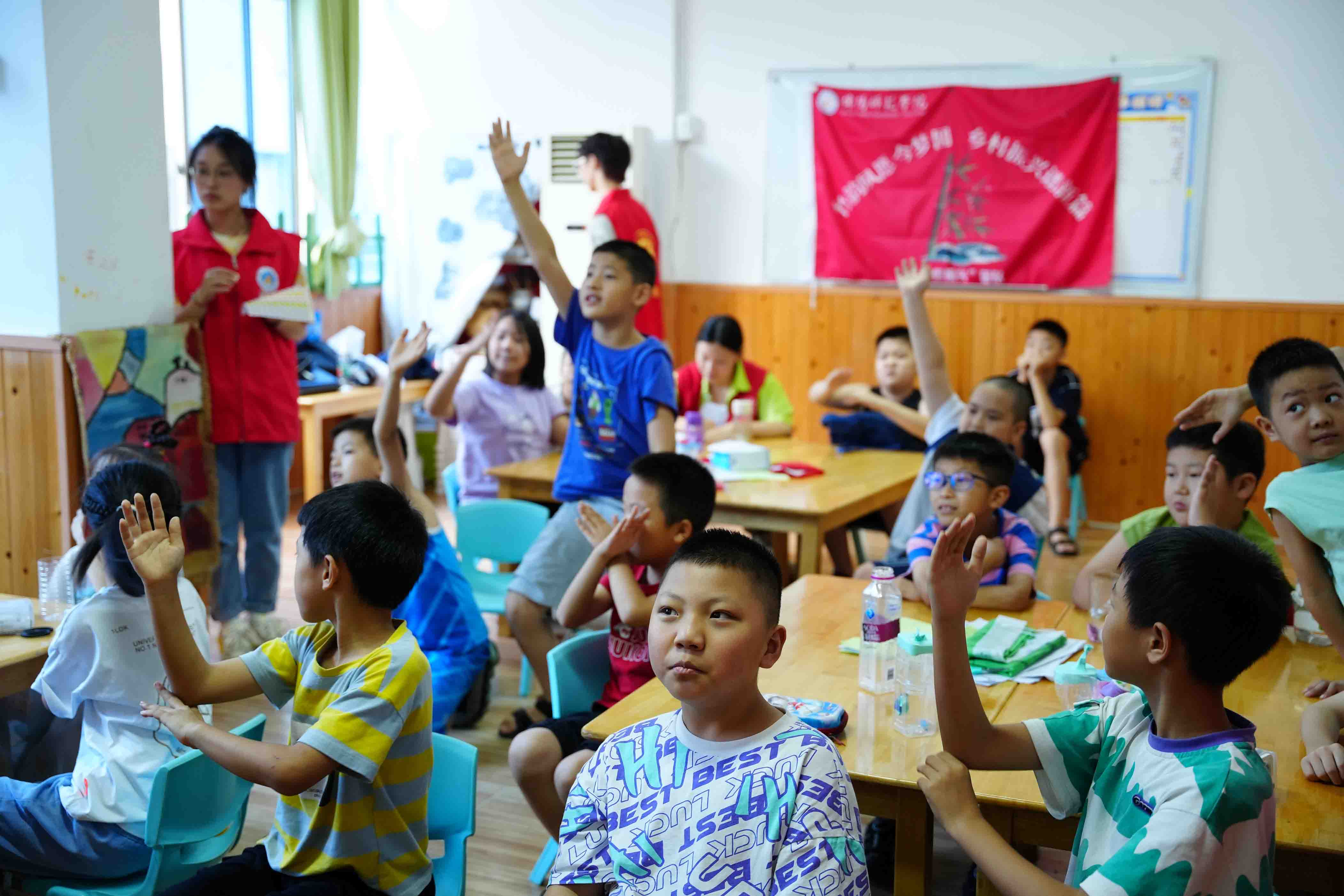 六育托舉童心，文明沁潤(rùn)童年