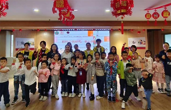 教育科學(xué)學(xué)院團(tuán)委青工部舉辦“榜樣引領(lǐng)時(shí)代，童心筑夢(mèng)未來(lái)”志愿活動(dòng)
