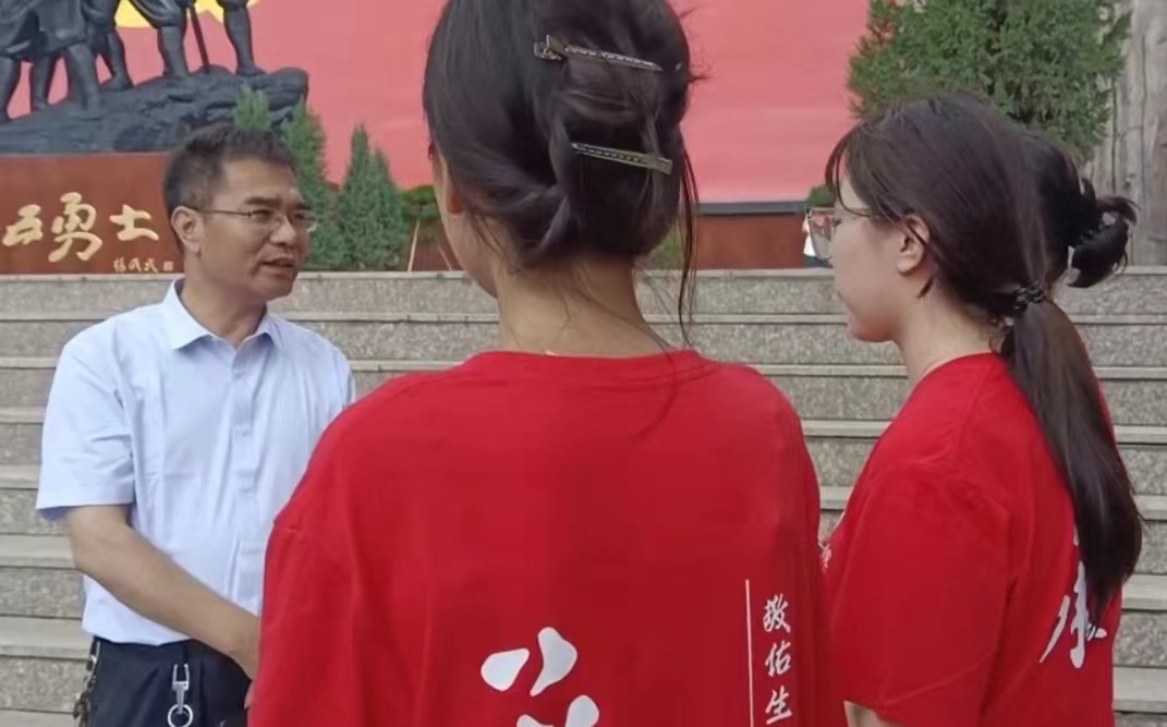 承德醫(yī)學(xué)院“薪火相傳，筑夢(mèng)未來”暑期社會(huì)實(shí)踐服務(wù)隊(duì)“三下鄉(xiāng)”社會(huì)實(shí)踐活動(dòng)圓滿結(jié)