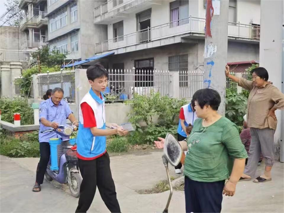 巢湖學(xué)院三下鄉(xiāng)：安全從水邊做起