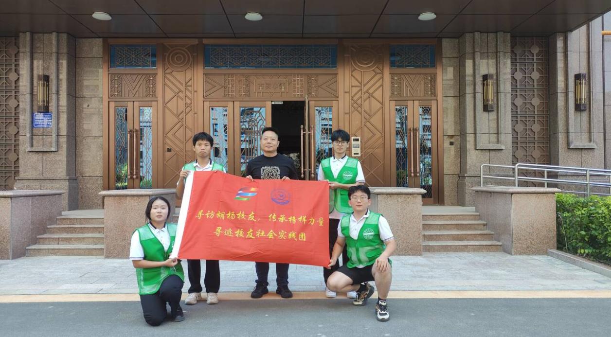 塔里木大學(xué)三下鄉(xiāng)：尋訪胡楊校友，傳承榜樣力量