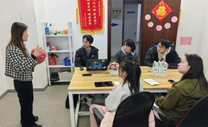 復(fù)旦上醫(yī)這門(mén)社會(huì)實(shí)踐課程，讓教育更有溫度