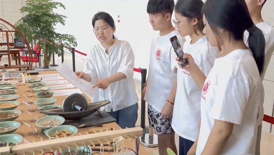 中國(guó)礦業(yè)大學(xué)（北京）遺韻新暉社會(huì)實(shí)踐團(tuán)非遺探索