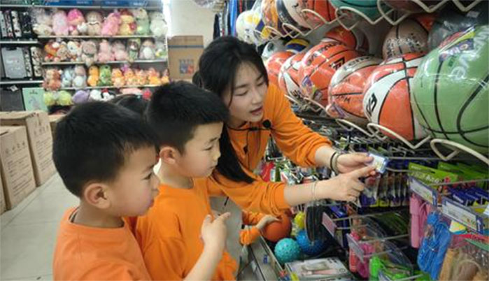 上高縣第八幼兒園開展社會(huì)實(shí)踐活動(dòng)